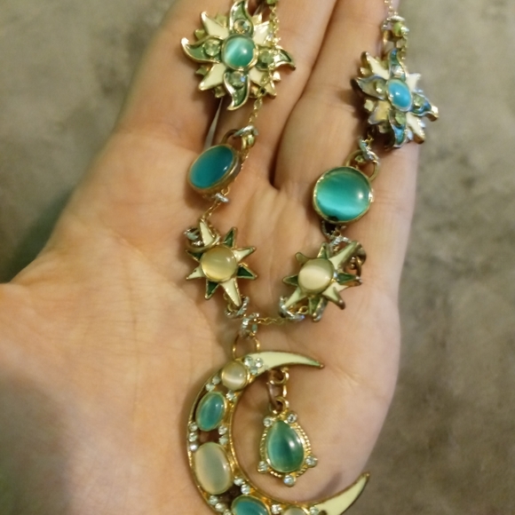 Necklace - Picture 2 of 3